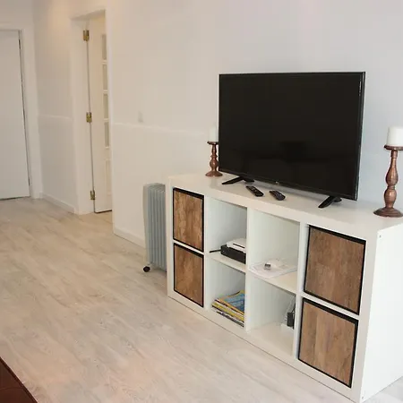 Simple Chic Belem Apartment Lisbon